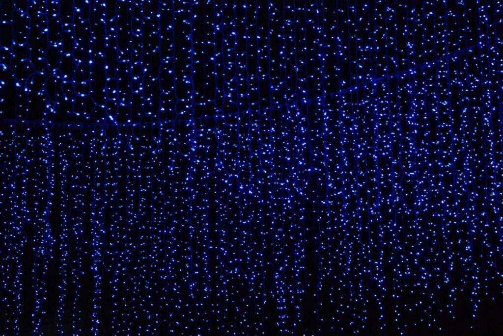 Šta znači sanjati plavu boju?